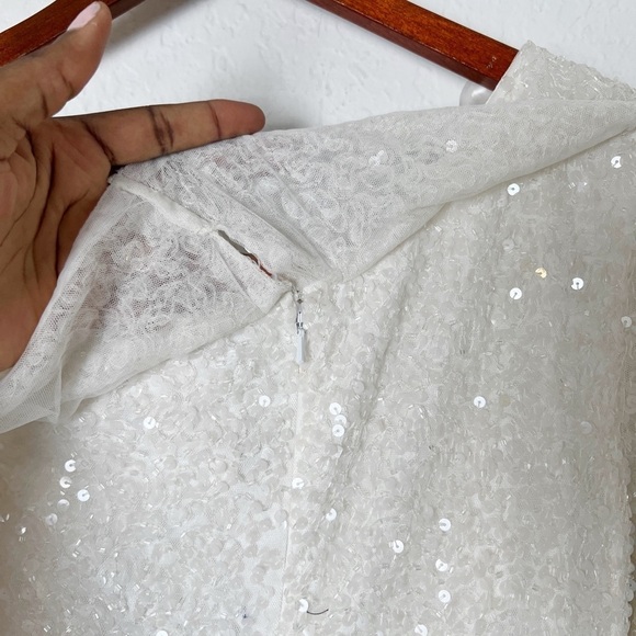 Mac Duggal Sequined One-Shoulder Gown - Picture 8 of 10